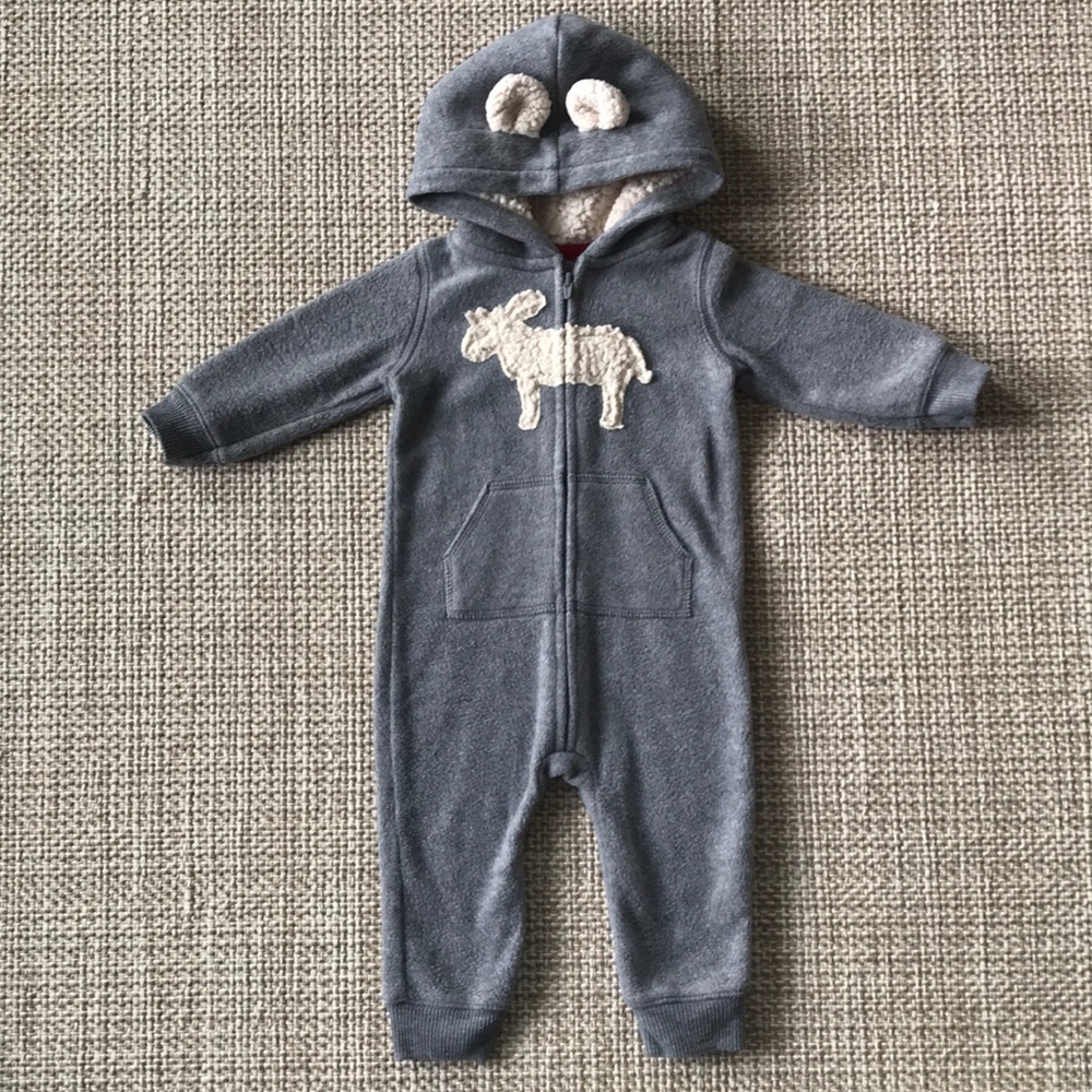 Carters Fleece Jumpsuit (size 9m)
